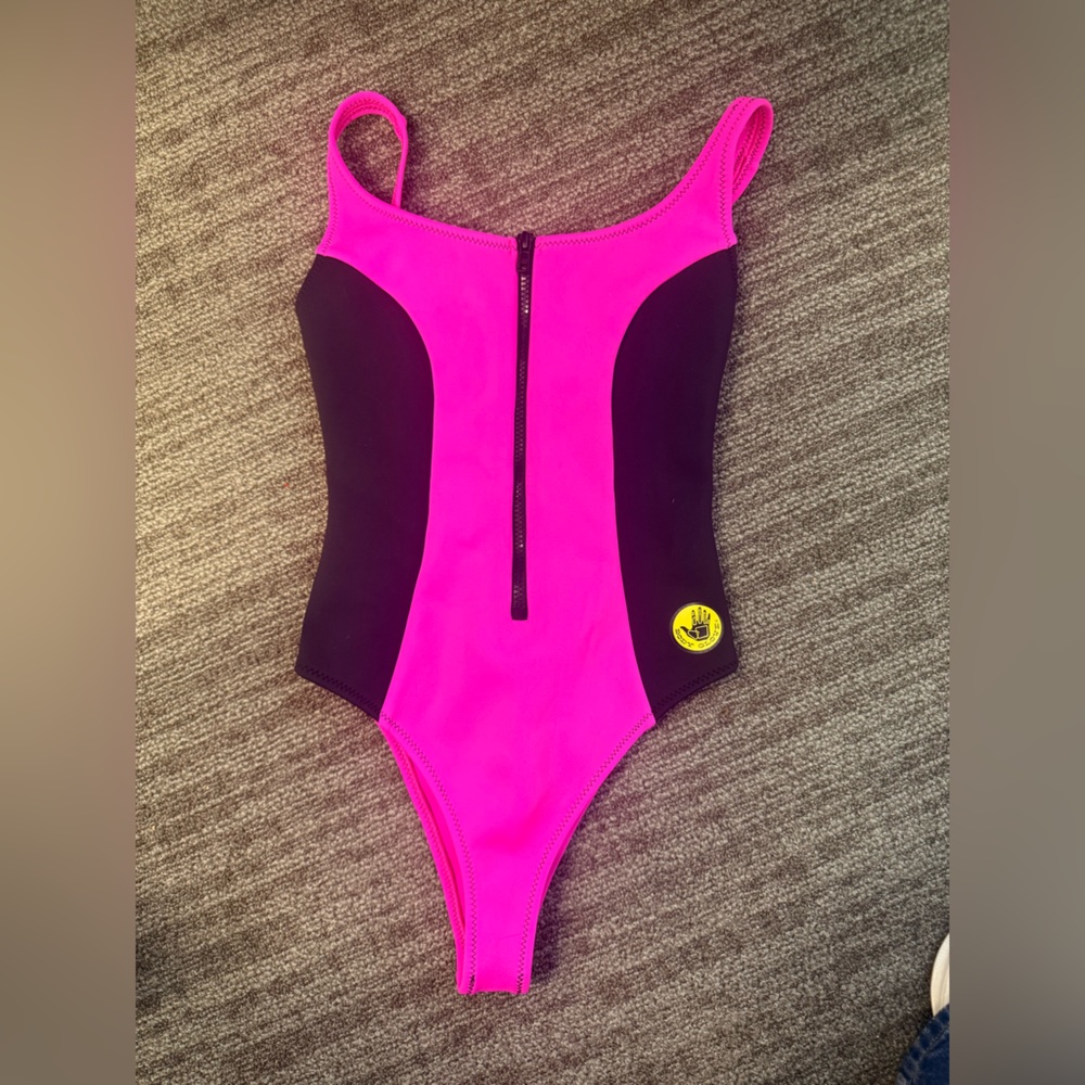 Body Glove Pink and Black One-Piece Swimsuit